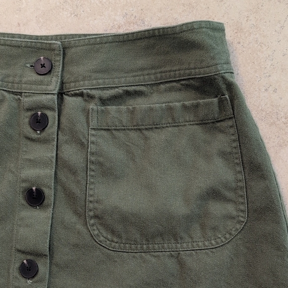 Madewell Olive Hunter Green Button-Front Mini Skirt - Size 4 - Picture 2 of 7